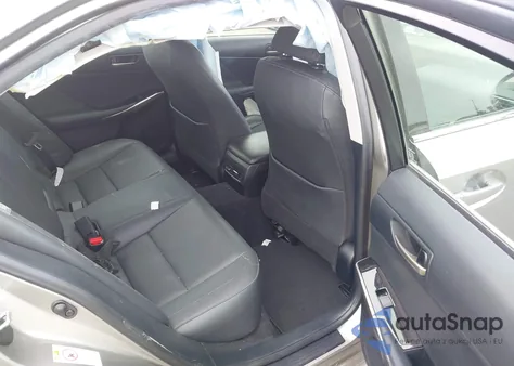 2018 Lexus Is 300 z USA, uszkodzony, nr VIN JTHBA1D22J5067449